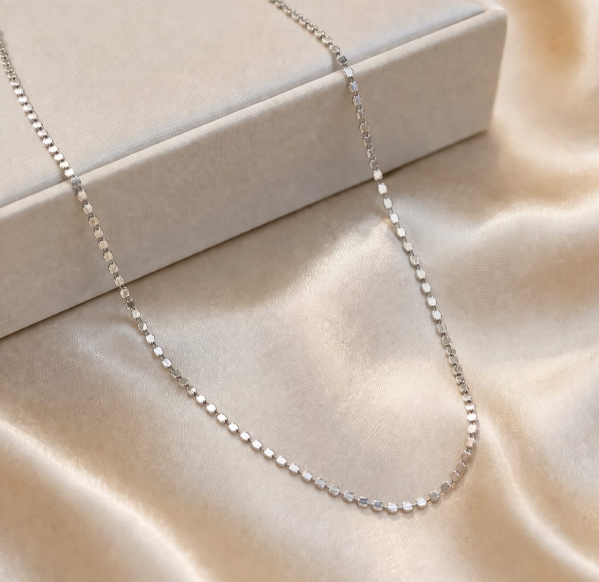 Choker chapas finas redondas