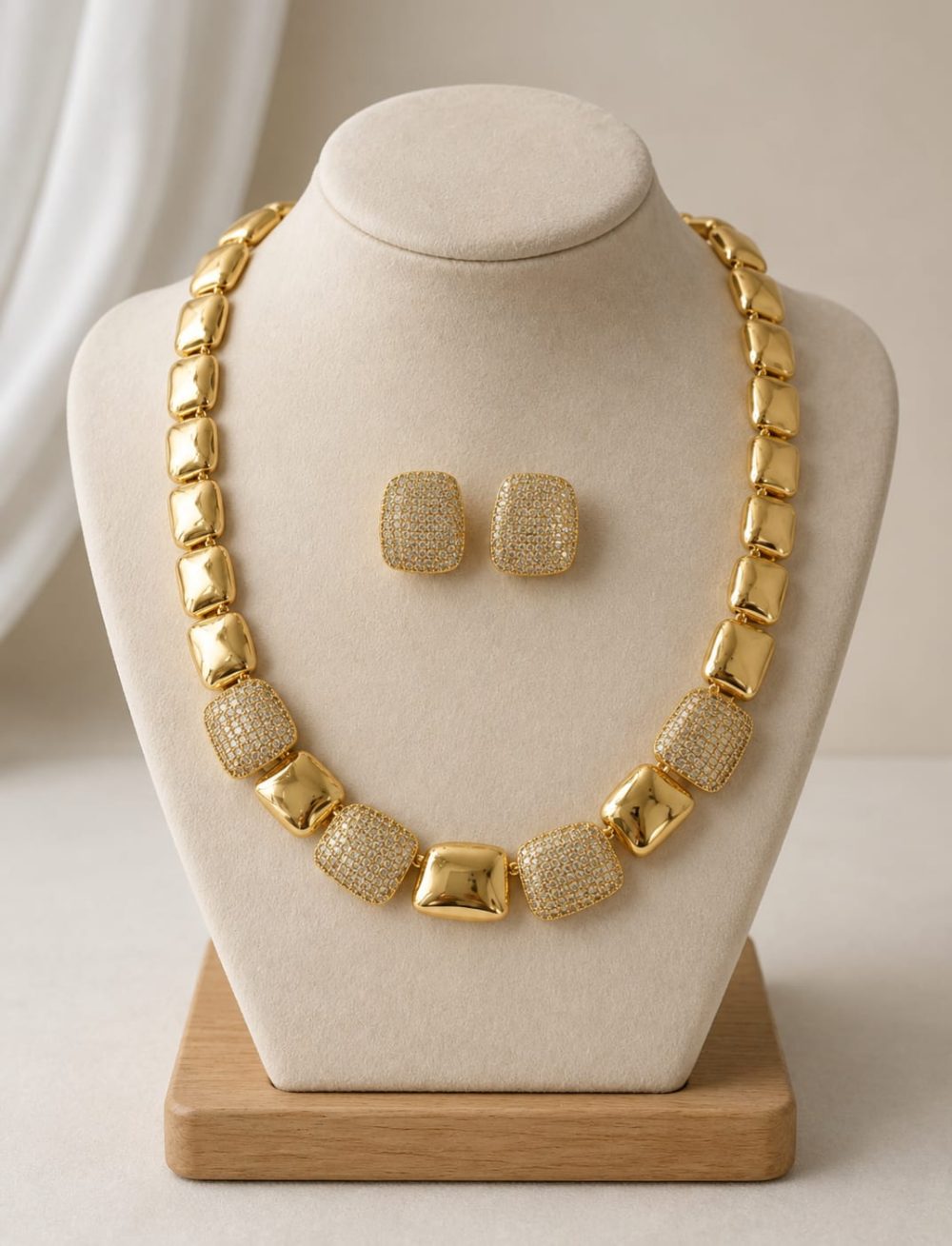 Conjunto Choker e Brinco Cravejado